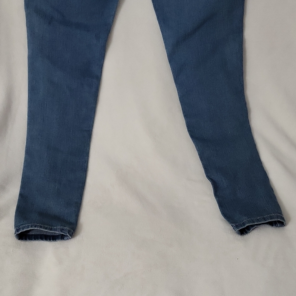 NWT Jessica Simpson Kiss Me Skinny Jeans Women's Blue Medium Wash Denim 6/28 - Picture 13 of 16